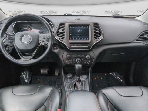 Used 2020 Jeep Cherokee Trailhawk w/ Cold Weather Group AWD/4WD image 16