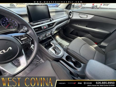 Used 2023 Kia Forte LXS FWD image 28