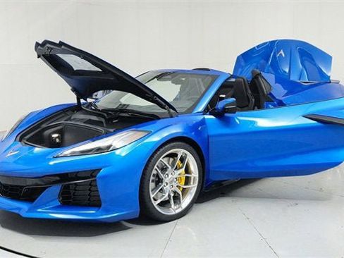 New 2025 Chevrolet Corvette Z06 w/ Chrome Exterior Badge Package image 9