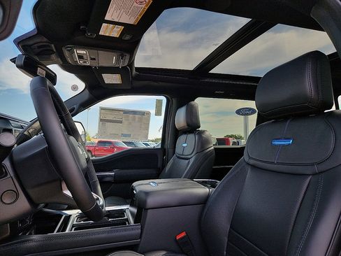 New 2026 Ford F350 Platinum w/ FX4 Off-Road Package image 7