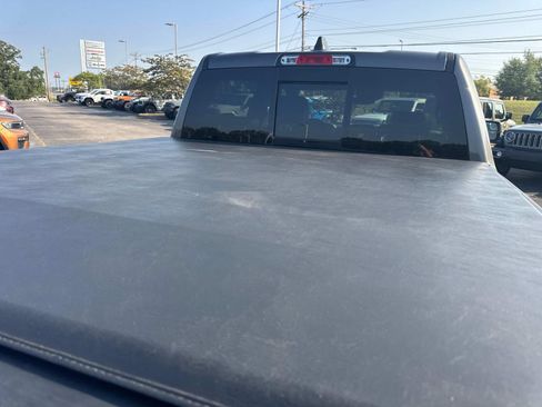Used 2023 RAM 1500 Laramie AWD/4WD image 16