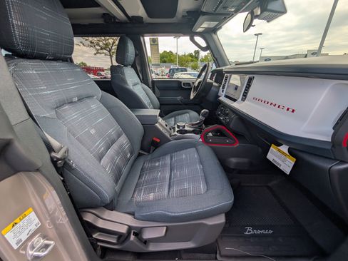 New 2026 Ford Bronco Heritage Edition AWD/4WD image 6