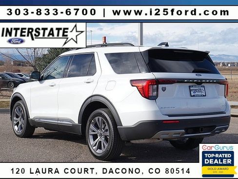 Used 2025 Ford Explorer Active w/ Active Comfort Package image 3