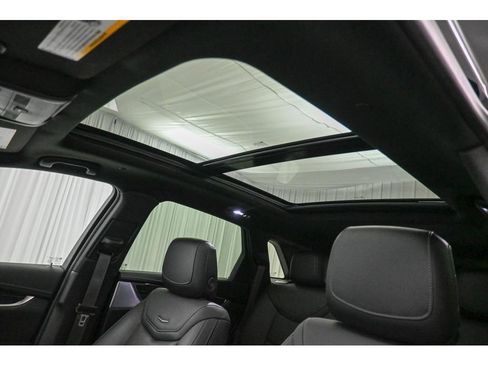 Certified 2023 Cadillac XT5 Premium Luxury w/ Technology Package image 11