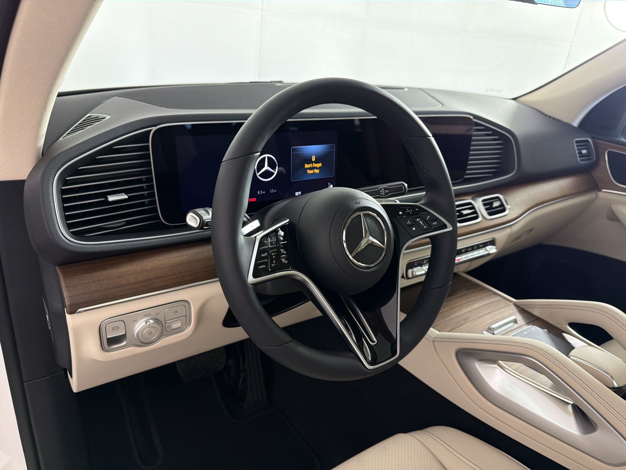Used 2026 Mercedes-Benz GLE 350 4MATIC image 4