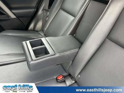 Used 2016 Toyota RAV4 Limited AWD/4WD image 21