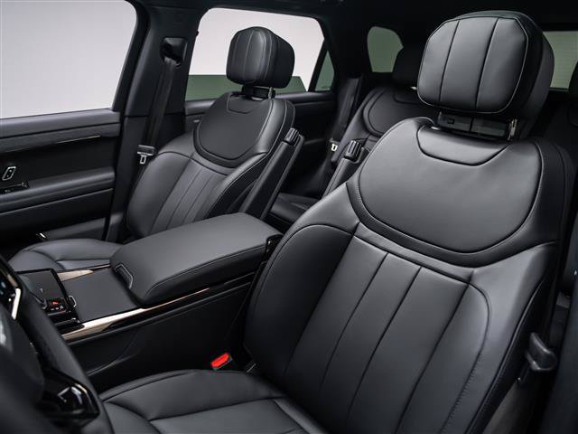 New 2026 Land Rover Range Rover Sport Dynamic SE AWD/4WD image 14