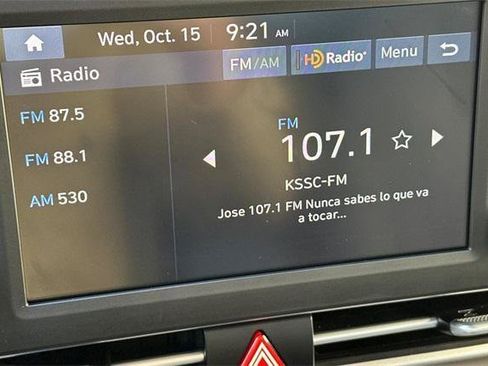 Certified 2025 Hyundai Elantra SE image 18