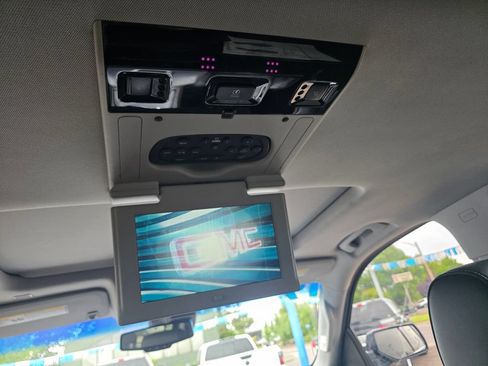 Used 2019 GMC Yukon XL Denali w/ Denali Ultimate Package AWD/4WD image 25