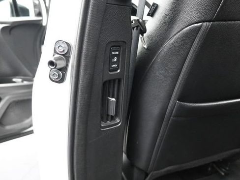 Used 2025 Honda Odyssey Sport-L image 2