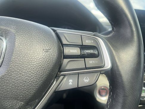 Used 2018 Honda Accord EX-L image 13