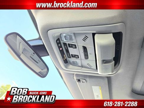 Used 2017 GMC Acadia SLT FWD image 34
