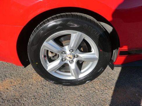 Used 2015 Ford Mustang Coupe image 28