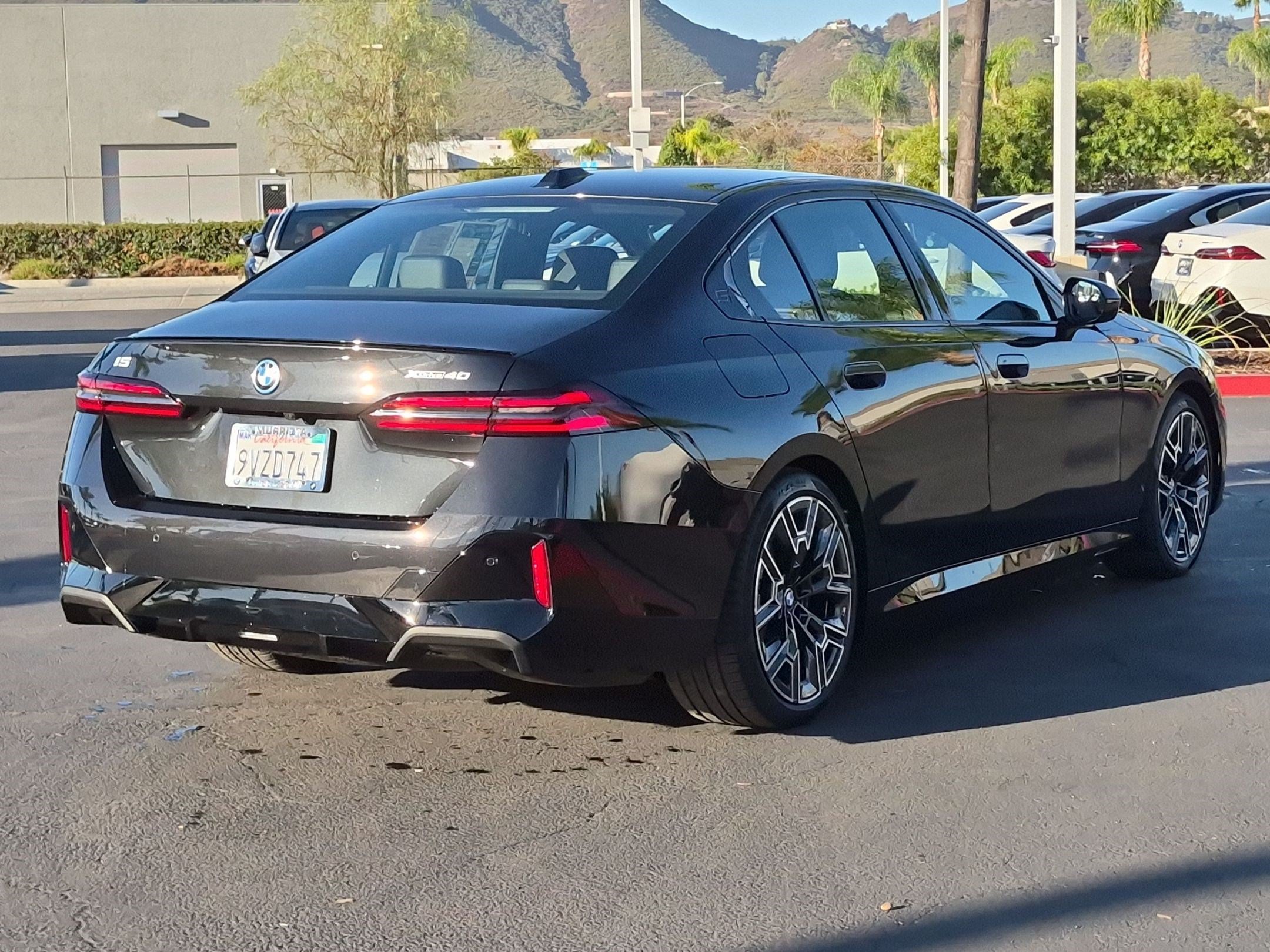 Used 2026 BMW i5 eDrive40 w/ M Sport Package AWD/4WD image 10