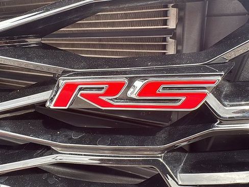 Used 2022 Chevrolet Traverse RS FWD image 13