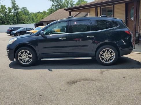 Used 2014 Chevrolet Traverse LT w/ All-Star Edition image 3