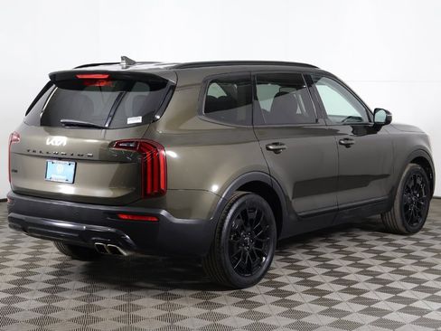 Used 2022 Kia Telluride SX w/ SX Prestige Package image 16