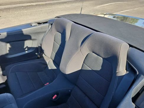 Used 2016 Ford Mustang Convertible RWD image 12