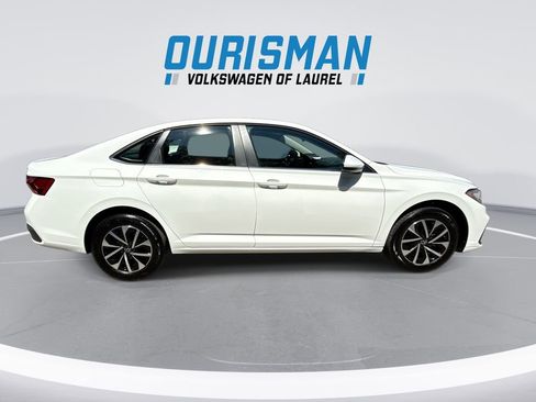 Used 2025 Volkswagen Jetta S FWD image 9