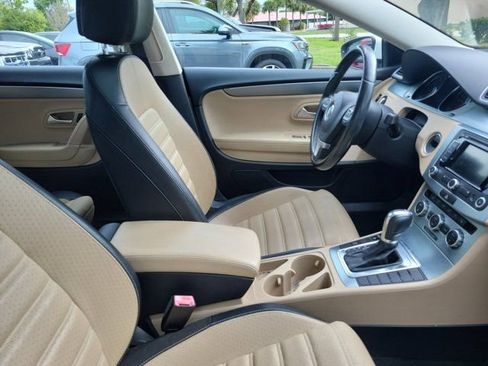 Used 2013 Volkswagen CC Lux image 5