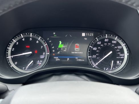 Used 2020 Toyota Highlander XLE image 21