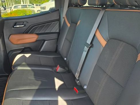 Used 2025 GMC Canyon AT4 AWD/4WD image 22