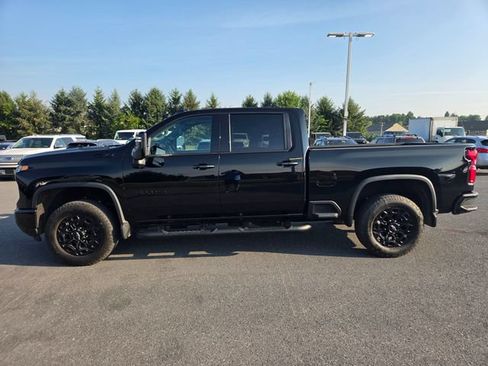 Used 2024 Chevrolet Silverado 2500 LTZ w/ LTZ Plus Package AWD/4WD image 12