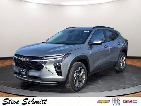 New 2026 Chevrolet Trax LT image 1