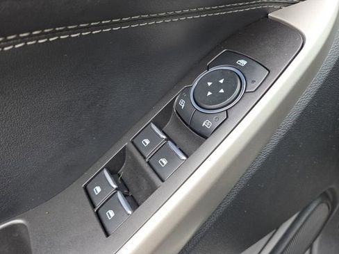 Used 2023 Ford Explorer XLT w/ Equipment Group 202A image 10