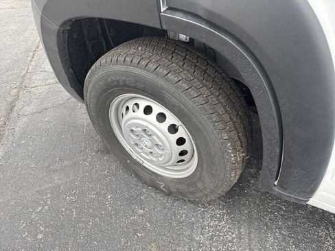 Used 2024 RAM ProMaster 2500 image 17