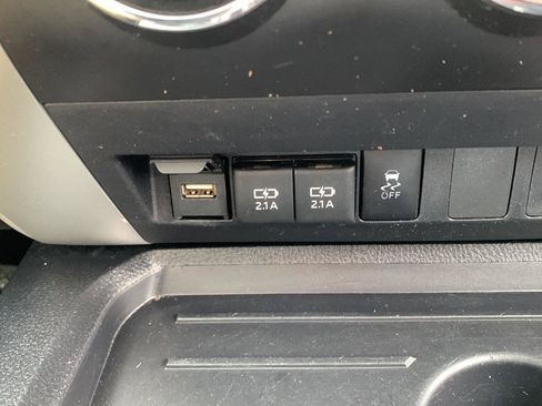 Used 2020 Toyota Tundra SR5 w/ SR5 Upgrade Package image 12