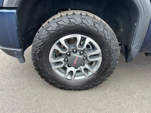 Used 2022 GMC Sierra 2500 AT4 w/ AT4 Preferred Package image 24