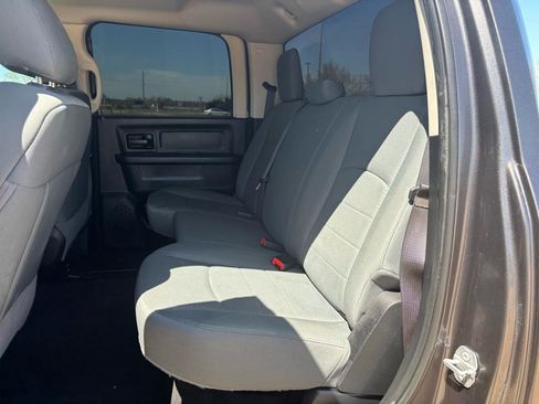 Used 2016 RAM 2500 Tradesman w/ Chrome Appearance Group image 11