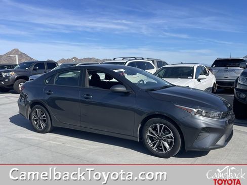 Used 2024 Kia Forte LXS image 1