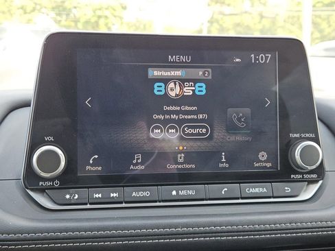 Used 2024 Nissan Rogue SV image 13