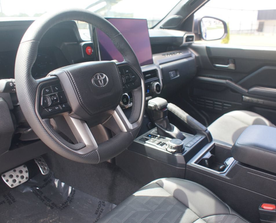Used 2025 Toyota Tacoma TRD Sport w/ TRD Sport Premium Package AWD/4WD image 15