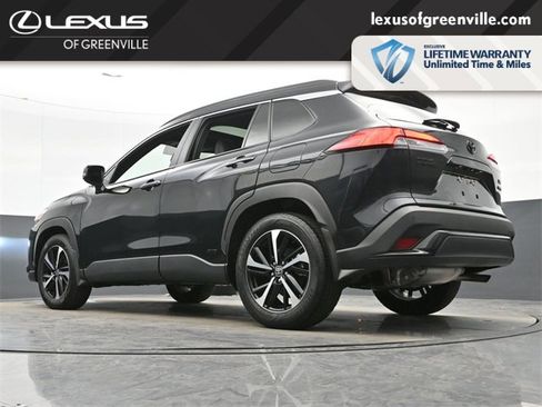 Used 2024 Toyota Corolla Cross XSE image 39