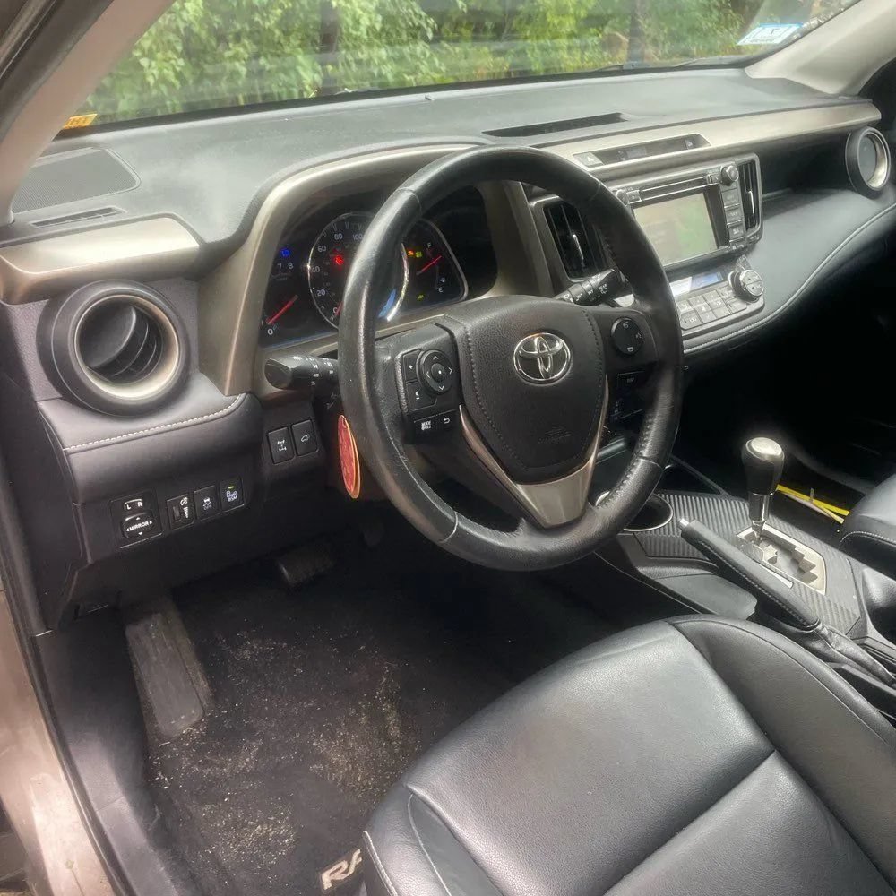 Used 2015 Toyota RAV4 Limited w/ Technology Package AWD/4WD image 26