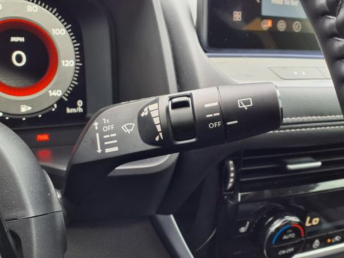 Used 2025 Nissan Rogue Platinum FWD image 25