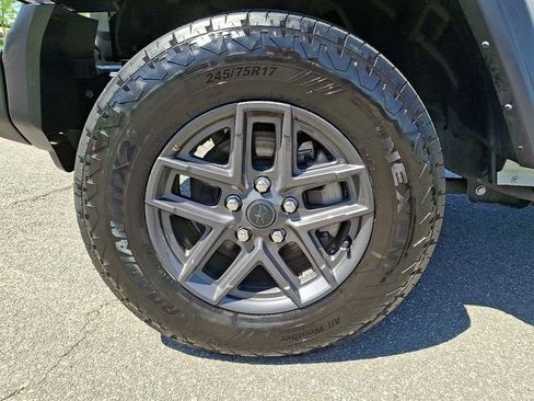 Used 2024 Jeep Wrangler Unlimited Sport AWD/4WD image 8