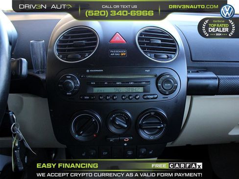 Used 2010 Volkswagen Beetle image 12