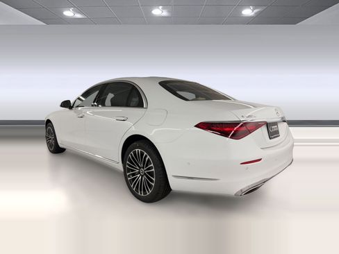 New 2026 Mercedes-Benz S 580e 4MATIC Sedan image 3