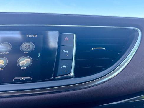 Certified 2018 Buick Enclave Avenir AWD/4WD image 33