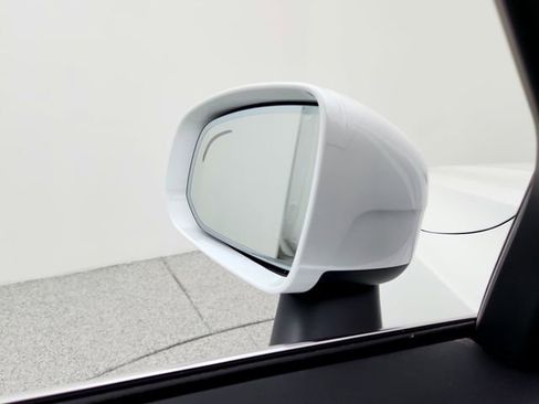 New 2026 Volvo XC90 B6 Core image 23