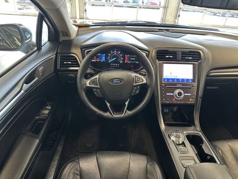 Used 2020 Ford Fusion Titanium image 2