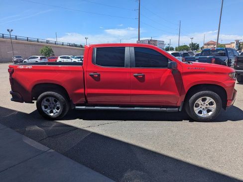 Used 2019 Chevrolet Silverado 1500 Custom w/ Custom Value Package AWD/4WD image 6