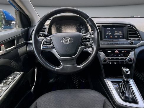 Used 2017 Hyundai Elantra Value Edition w/ Cargo Package FWD image 8
