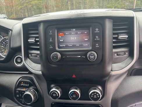 Used 2022 RAM 1500 Big Horn AWD/4WD image 16