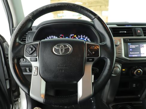 Used 2016 Toyota 4Runner SR5 RWD image 11