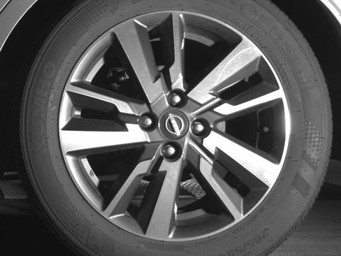 Used 2025 Nissan Versa SV FWD image 14